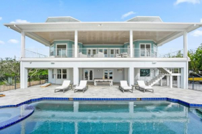 Luxury At The Beach Waterfront w Dock Pool 4 Beds